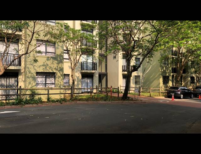 BEDROOM APARTMENT FOR SALE IN NEW TOWN CENTRE